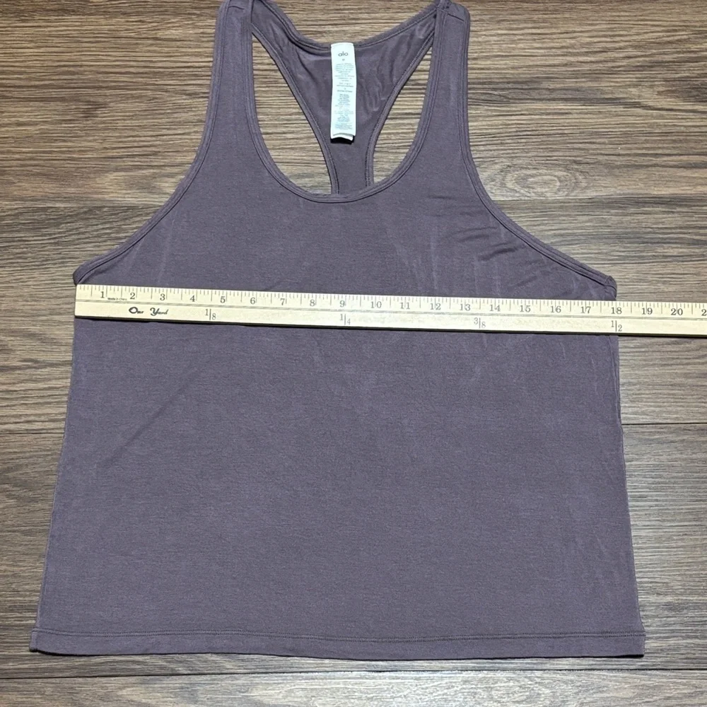 ALO Yoga stylish tank